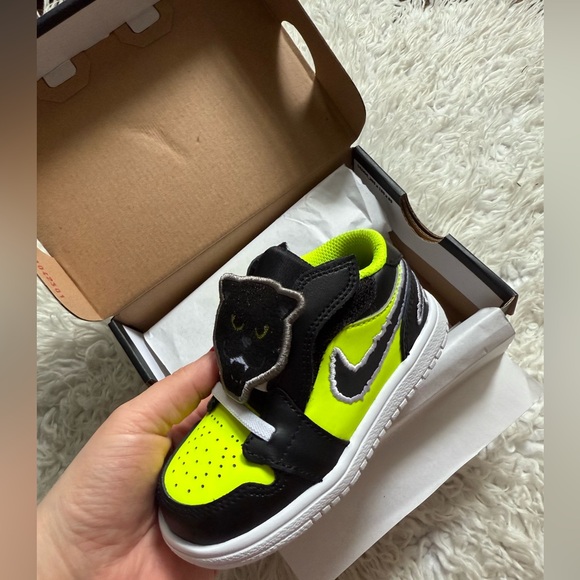 Kids Neon Green and Black Sneakers - Picture 1 of 4
